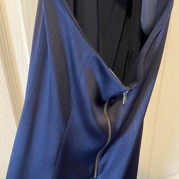 Alice + Olivia LIKE NEW Regina Satin Tieneck Halter Dress in Navy Blue - Picture 8 of 12
